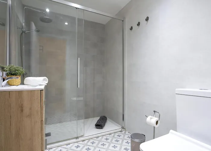 -malagasunapts-postigo Comfy Apartment *